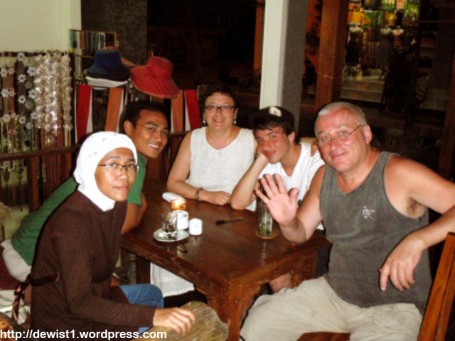 Trilogi Bali 1: Denyut Nafas Ubud, Sebuah Kenyamanan Desa 