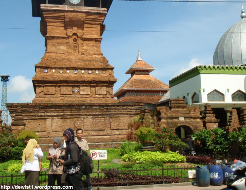 Masjid Menoro Kudus  Dewi's Cerita